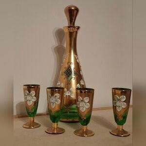 Elegant Gold and Green Floral Decanter Set
